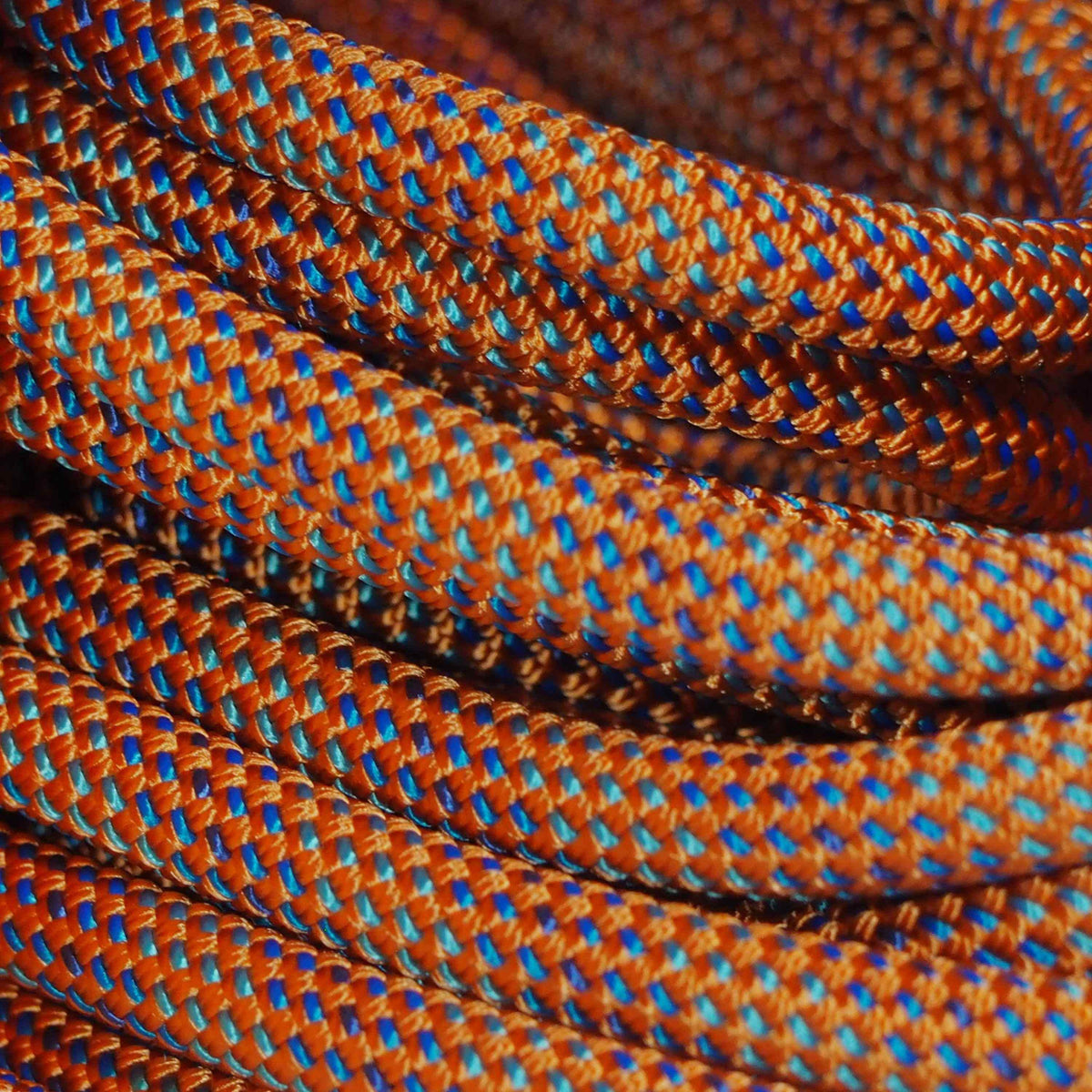 Trout 8.4mm climbing rope dog leash by North Tail — handmade in Ontario with genuine UIAA certified rope, featuring a unique pattern inspired by nature. Durable, secure, and perfect for daily walks and outdoor adventures.
