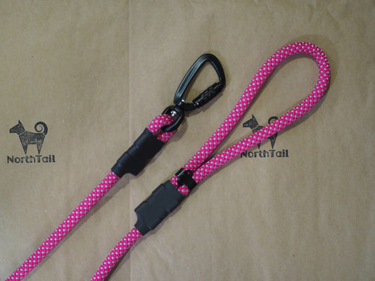 READY TO SHIP/ IMPERFECTION - The Sniff Walker North Tail Leash